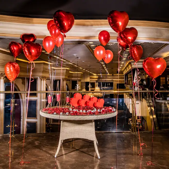 تم جشن ولنتاین در ارکیده شعبه سعادت‌آباد