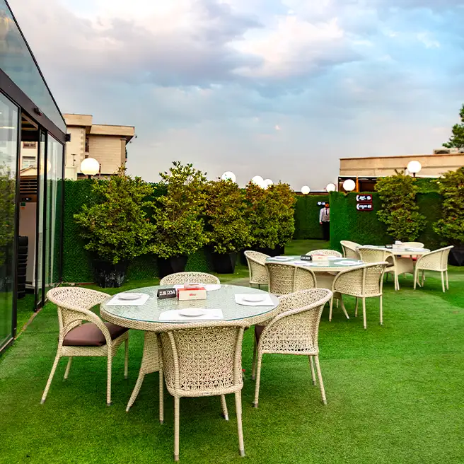 روفگاردن رستورانکافه ارکیده شعبه آرژانتین-روز