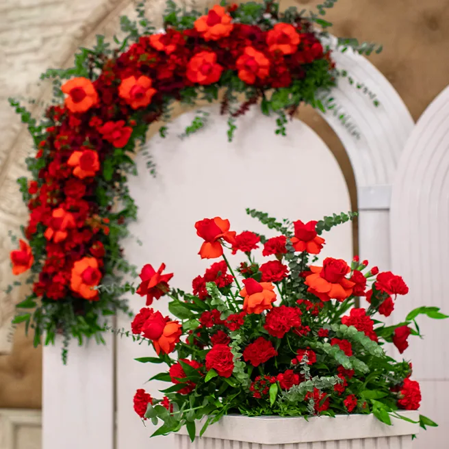 اجرای چیدمان و تم عاشقانه در رستوران‌کافه‌های ارکیده