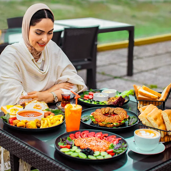 صبحانه رستورانکافه ارکیده شعبه متل قو