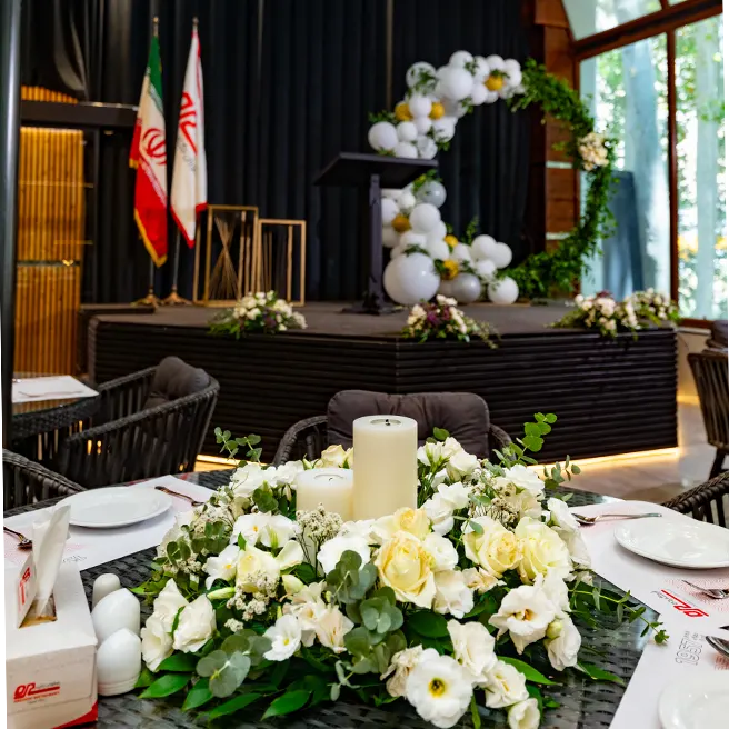 میزآرایی مراسم سازمانی در سالن اختصاصی خاطره ارکیده جاده چالوس