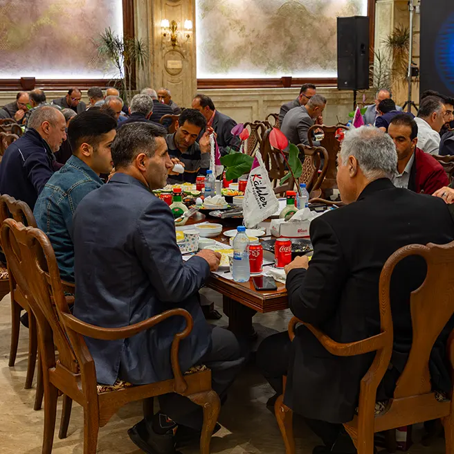 برگزاری رویدادهای سازمانی در مجموعه رستورانکافههای ارکیده