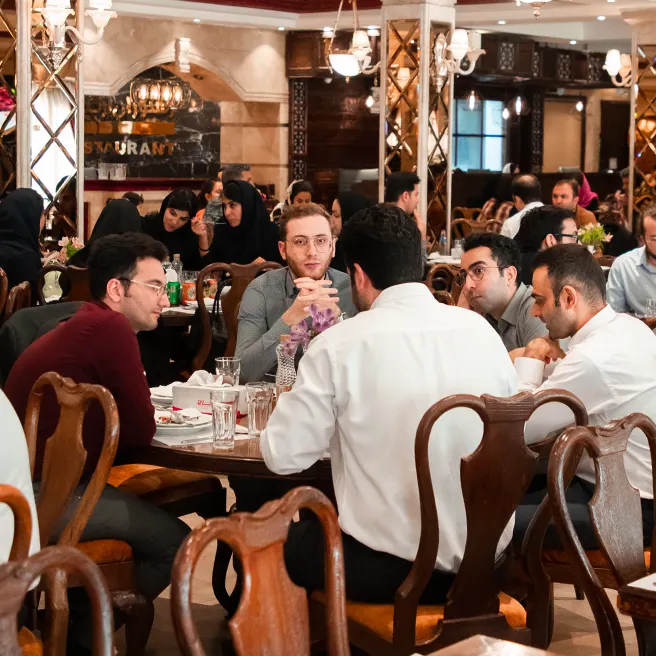 برگزاری جلسه کاری در رستورانکافه ارکیده شعبه آرژانتین