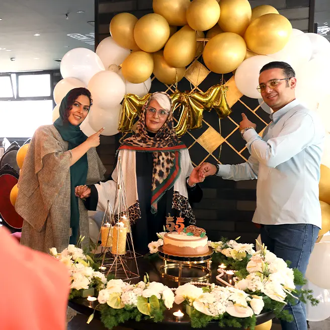 جشن روز مادر در ارکیده شعبه سعادتآباد