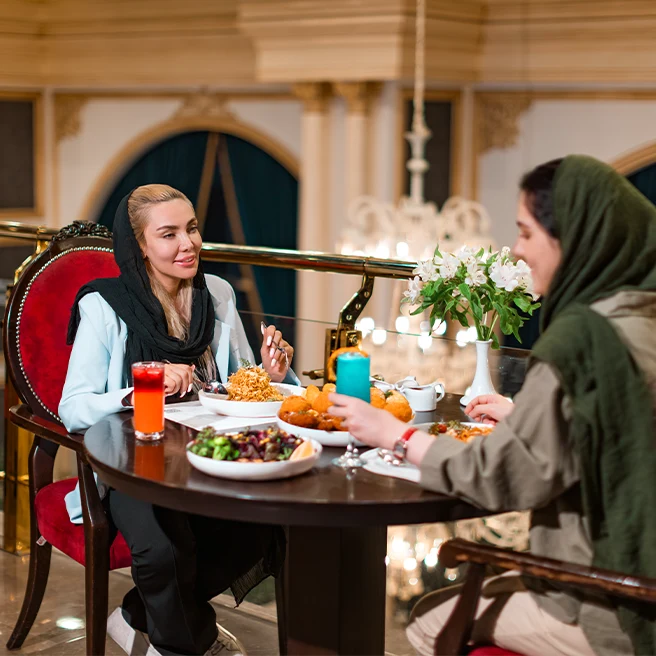 دیدارهای دو نفره در رستورانکافه ارکیده شعبه سعادتآباد