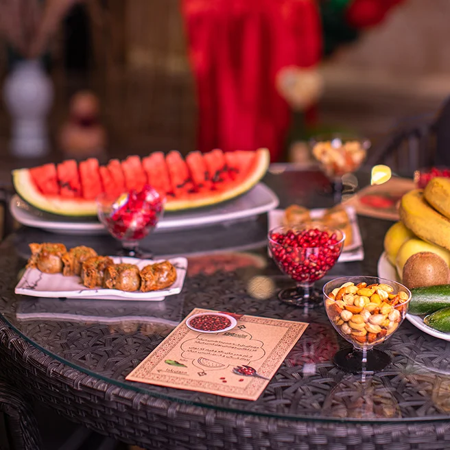 میز پذیرایی یلدا در رستوران‌کافه‌های ارکیده