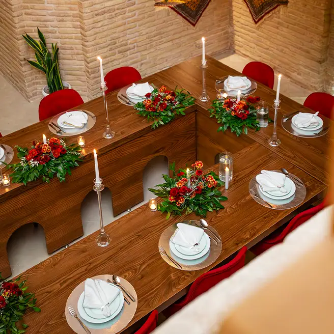 میزآرایی یلدایی در رستوران‌کافه ارکیده شعبه کاروان‌سرای مادرشاه اصفهان