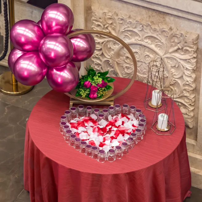 تم جشن ولنتاین در رستوران‌کافه‌های ارکیده