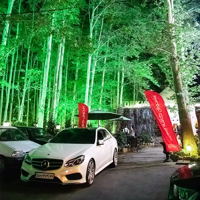 پارکینگ اختصاصی ارکیده شعبه جاده چالوس در شب