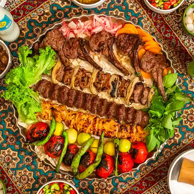 سینی کباب مخصوص ارکیده در شعبه شهریار